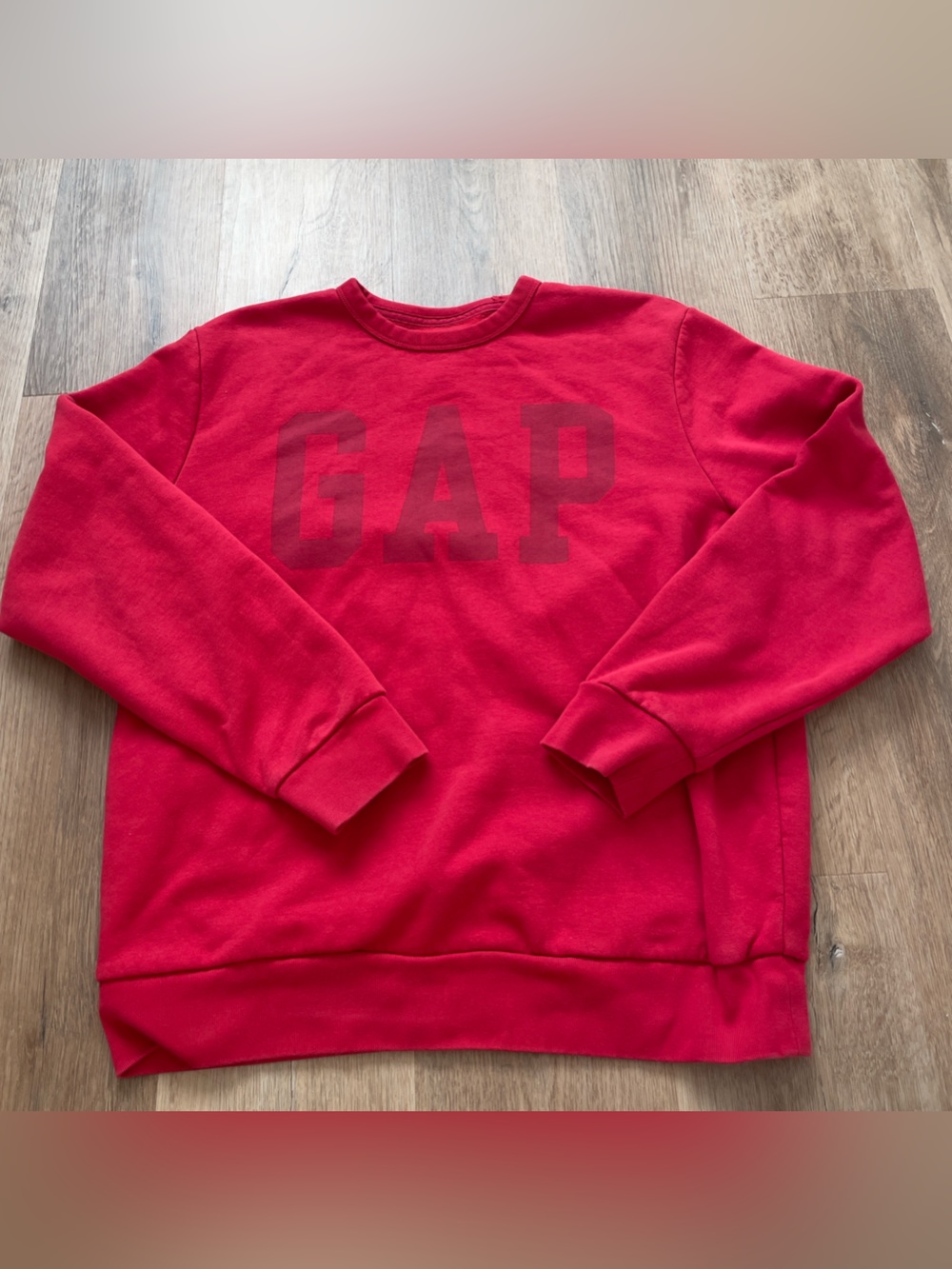 Gap crewneck